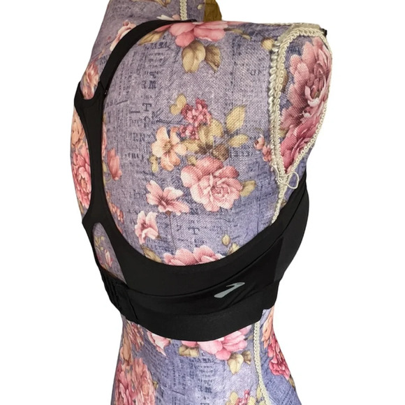 NWOT! Brooks dare racerback run sports bra. Size 34D - Picture 7 of 10